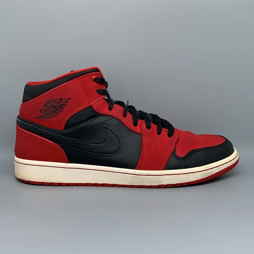Jordan 1 Mid‎ Bred (2013) Shoes 554724-005 Men's Sz 13